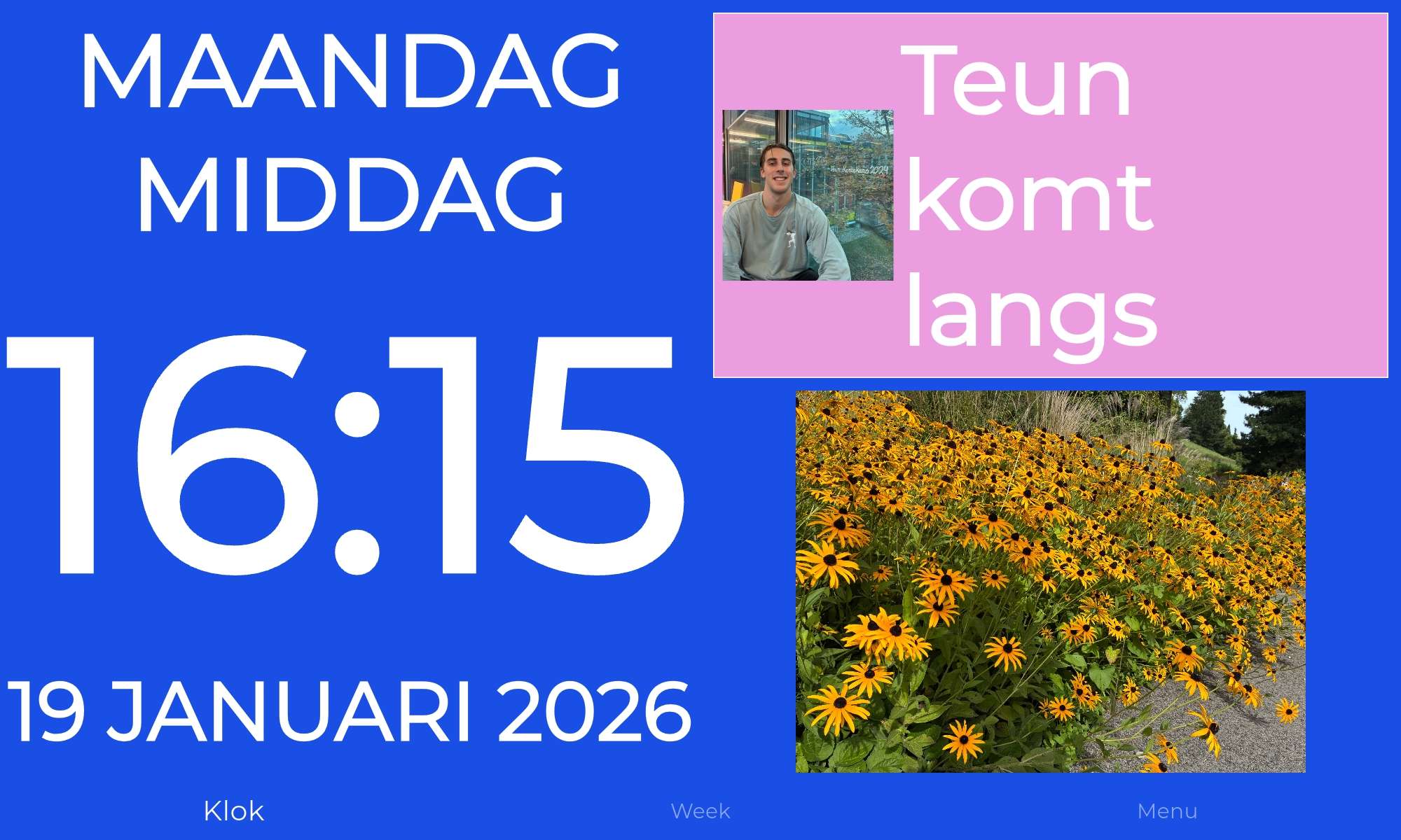 Dementieklok met een foto in een bericht en een fotocarrousel